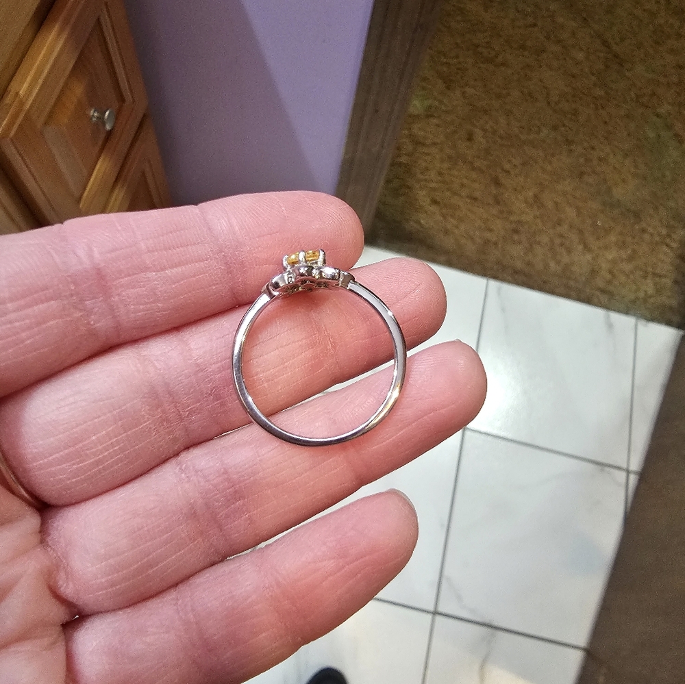 Ring - Picture 5 of 7